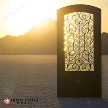 Load image into Gallery viewer, Water Cubit Glass Sample